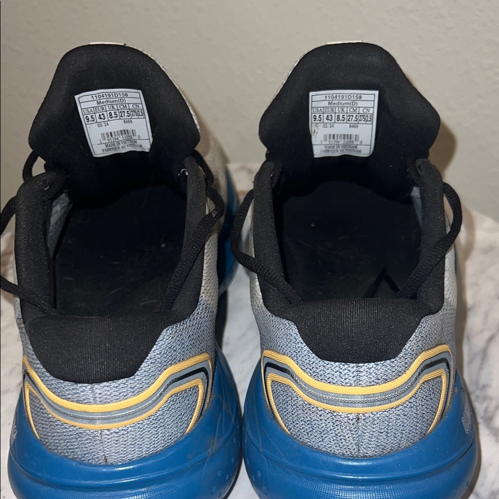 Brooks Men's Gray and Blue Athletic Shoes - Picture 5 of 8